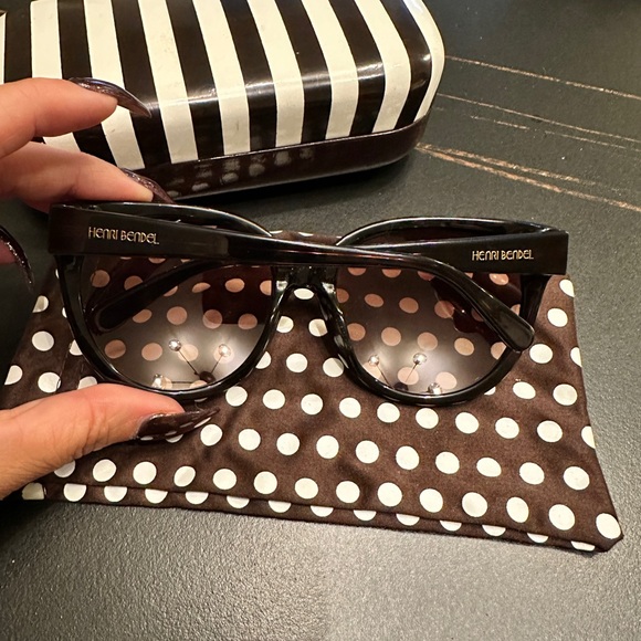 HENRI BENDEL Decked Out Ombre Round Women's Sunglasses - Picture 4 of 11